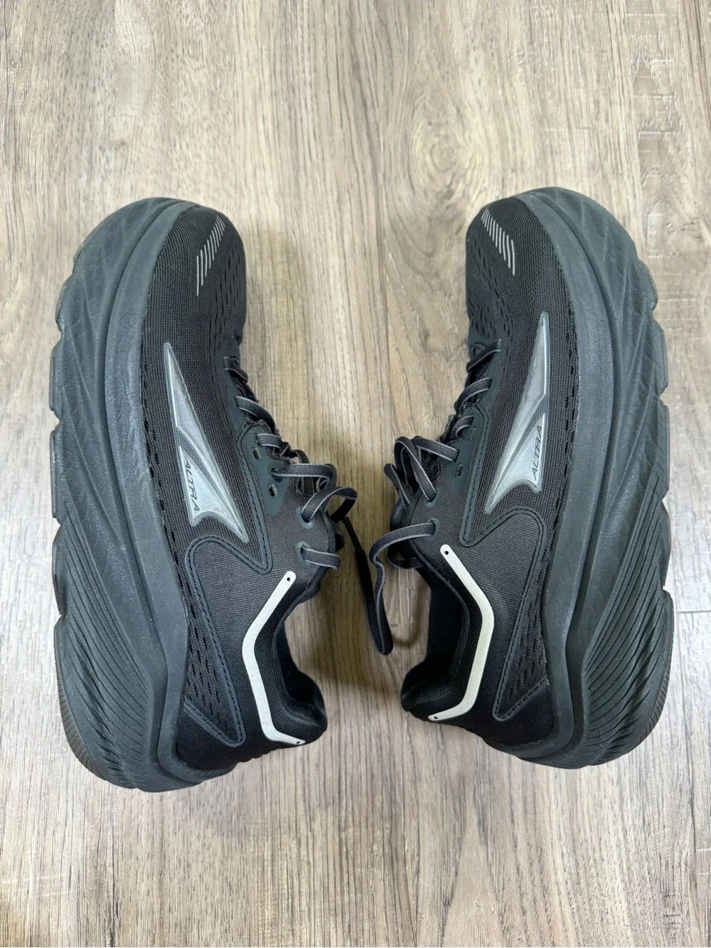 Altra Women's Black Olympus Road Running Shoes - Size 8.5